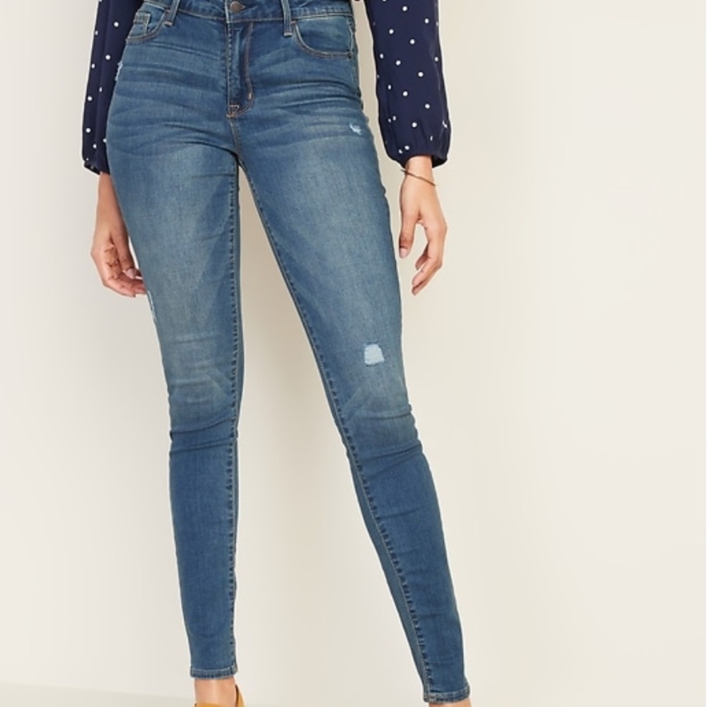 Old Navy Mid-Rise Rockstar Super Skinny Jeans